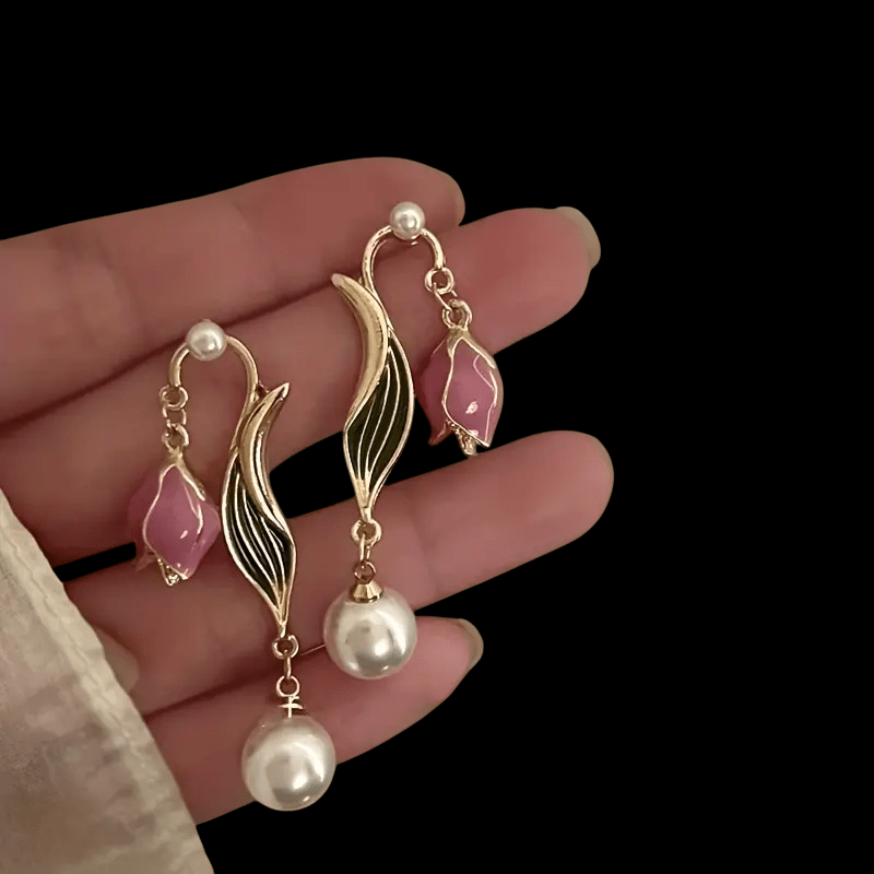 Vintage Bloemvormige Dames Oorbellen – Epoxy Details & Imitatieparels - Afbeelding 4